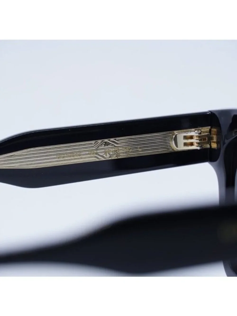 Gucci authentic gg1084s